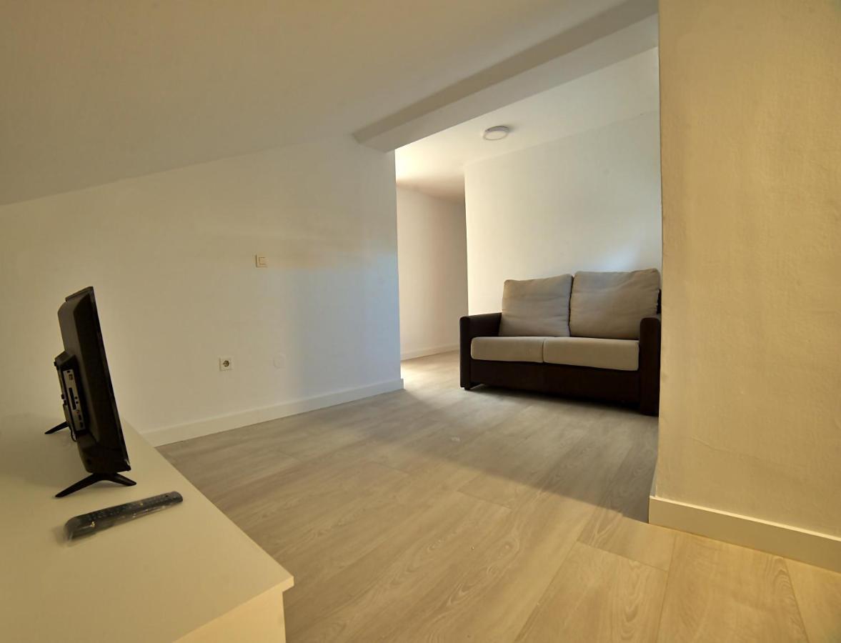 Apartamentos Barrio Humedo Catedral 2 เลออน ภายนอก รูปภาพ